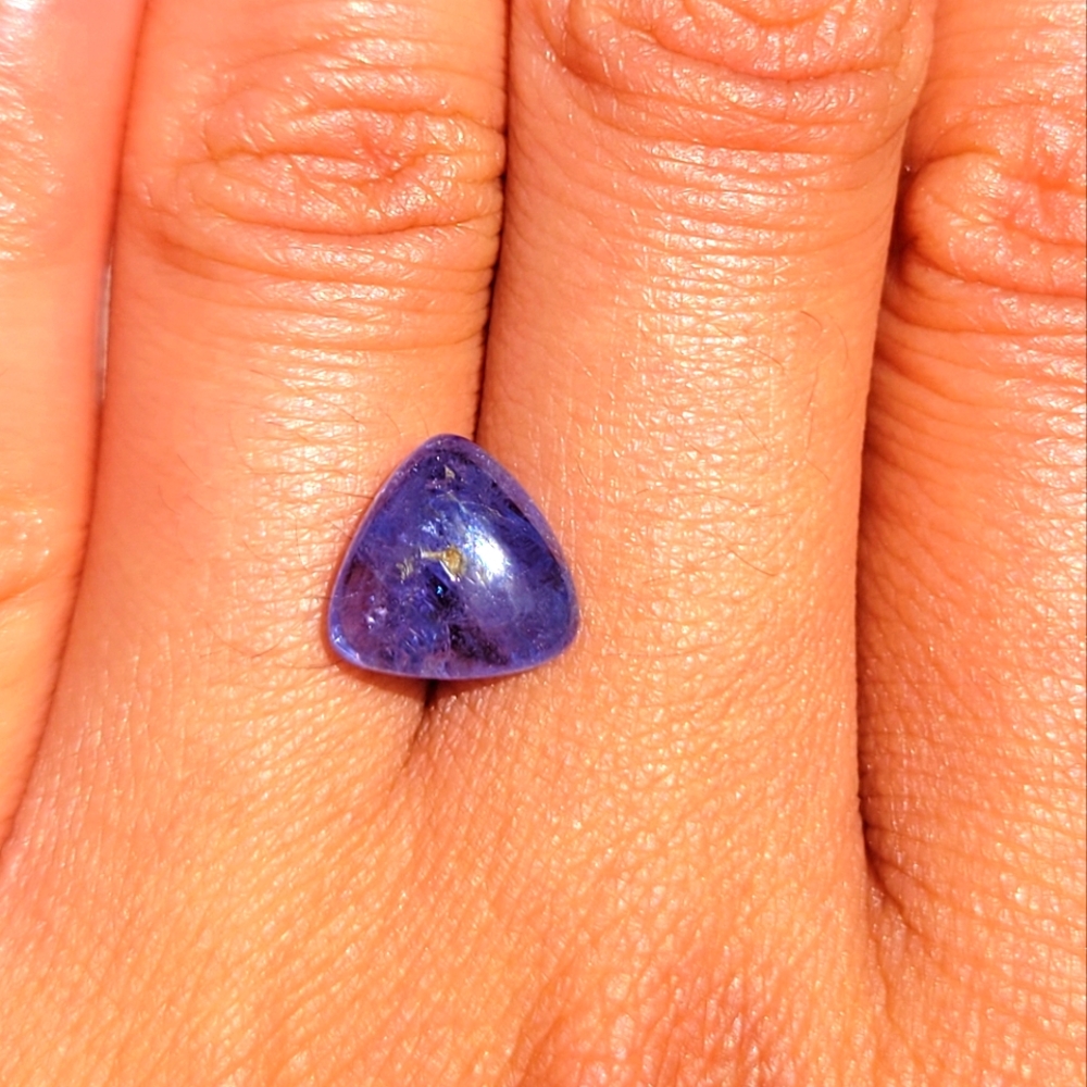 14+ Carat Tanzanite Cabochon Parcel - Picture 8 of 9